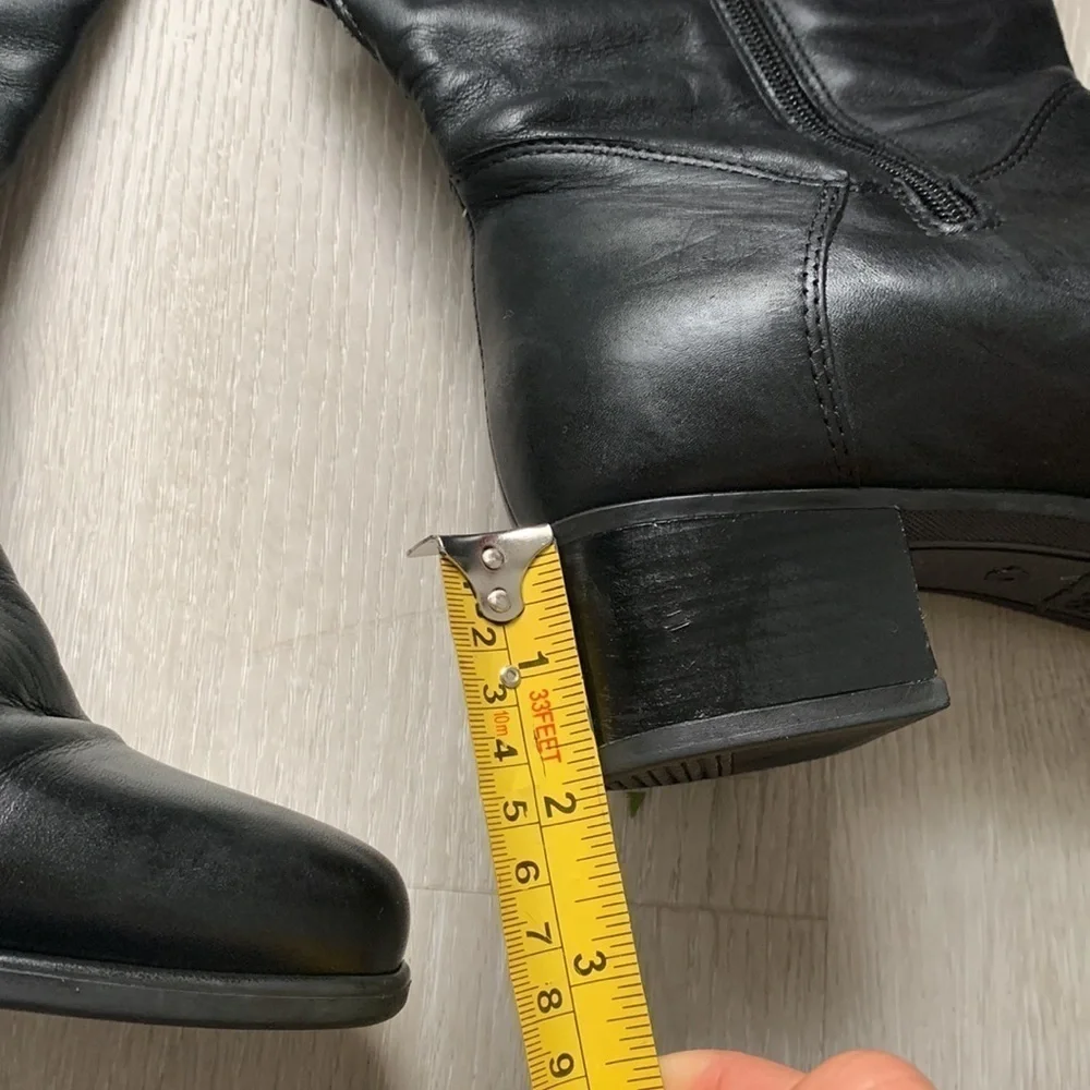 Size 9 1/2 B.Regence Black Leather‎ Boots Made In Canada lace up wide zipper